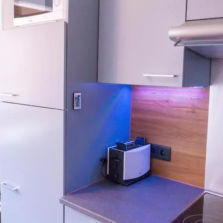 Design Studio Near Oktoberfest & Free Parking Apartament